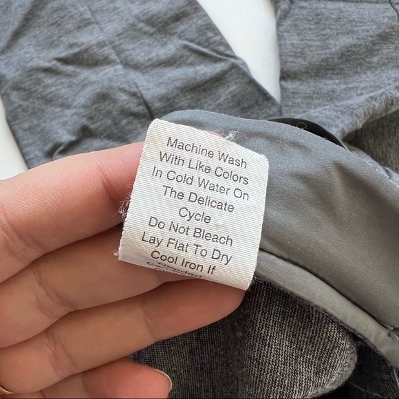 CAbi #814 Newport Ponte Slim Pants Side Zip Gray Business. Assault Size 14 - Picture 6 of 6